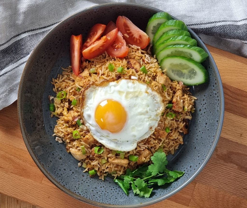 Nasi Goreng Mbah Oyo: Rasa Tradisional yang Menggugah Selera di Cilacap
